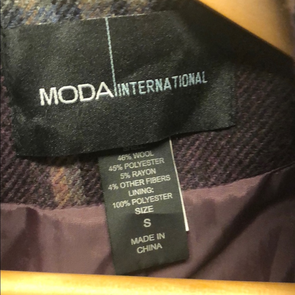 Coat - Picture 3 of 5